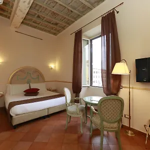 https://residenza-gens-julia.it-romehotels.com